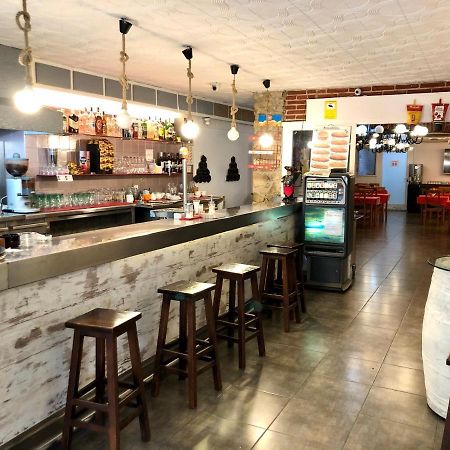 Hostal Univers Calella Eksteriør billede