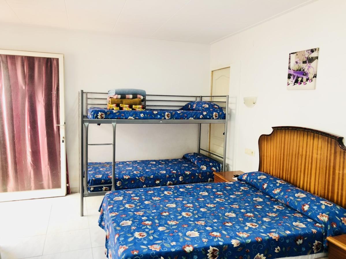 Hostal Univers Calella Eksteriør billede