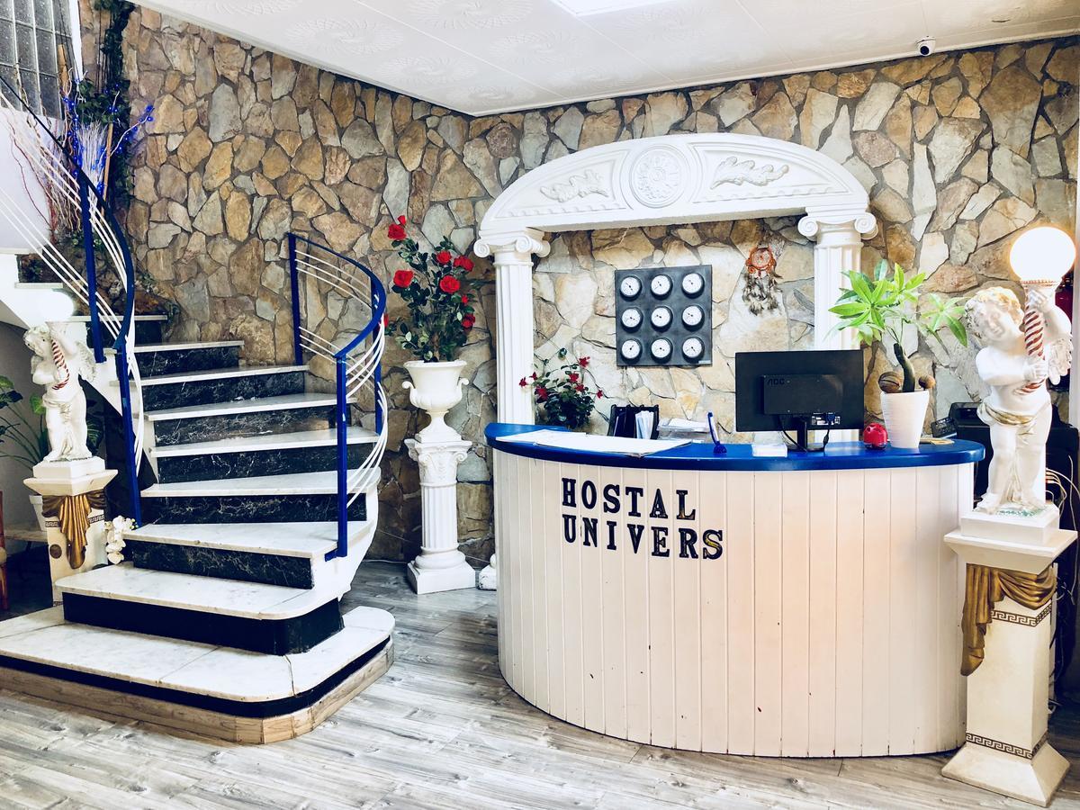 Hostal Univers Calella Eksteriør billede
